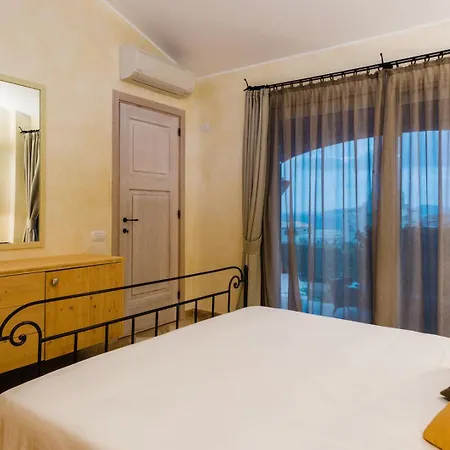 Sherden - Your House In Sardinia * גולפו אראנצ'י